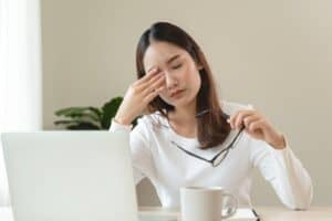 Woman with keratoconus and poor vision quality in Beverly Hills, CA